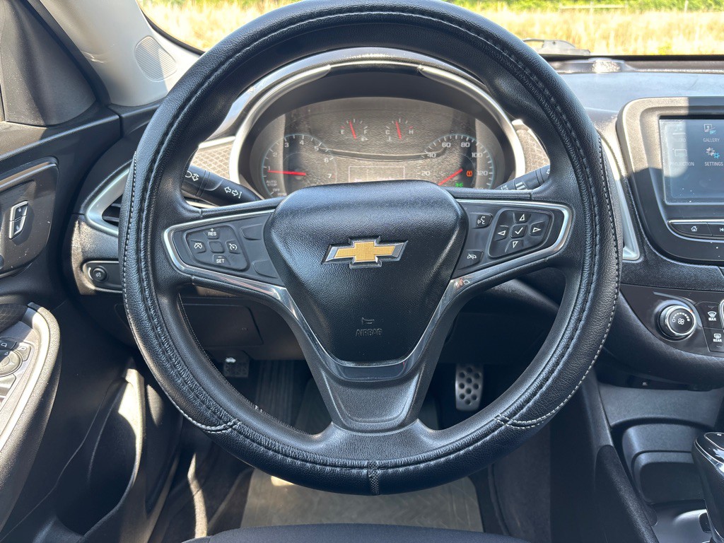 2016 Chevrolet Malibu Image 13