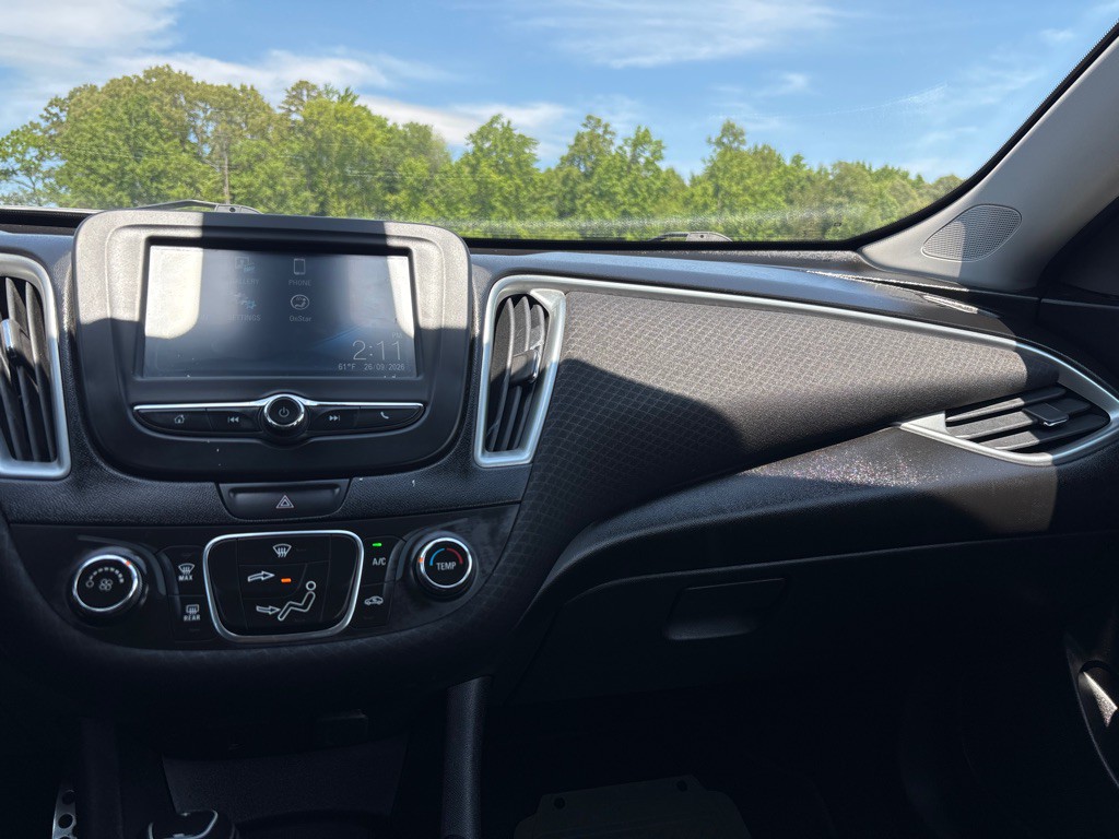 2016 Chevrolet Malibu Image 14