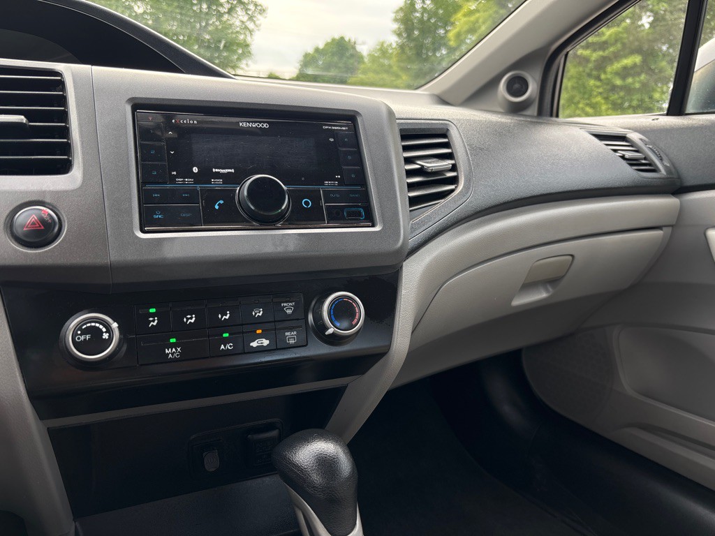 2012 Honda Civic Image 14