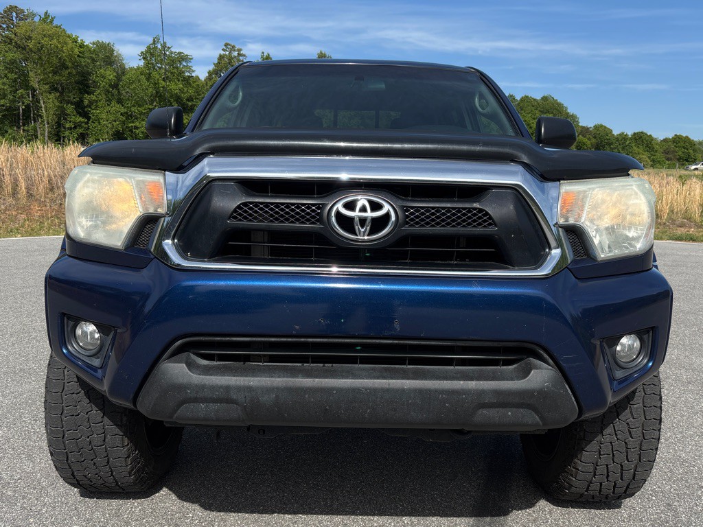 2014 Toyota Tacoma Image 8
