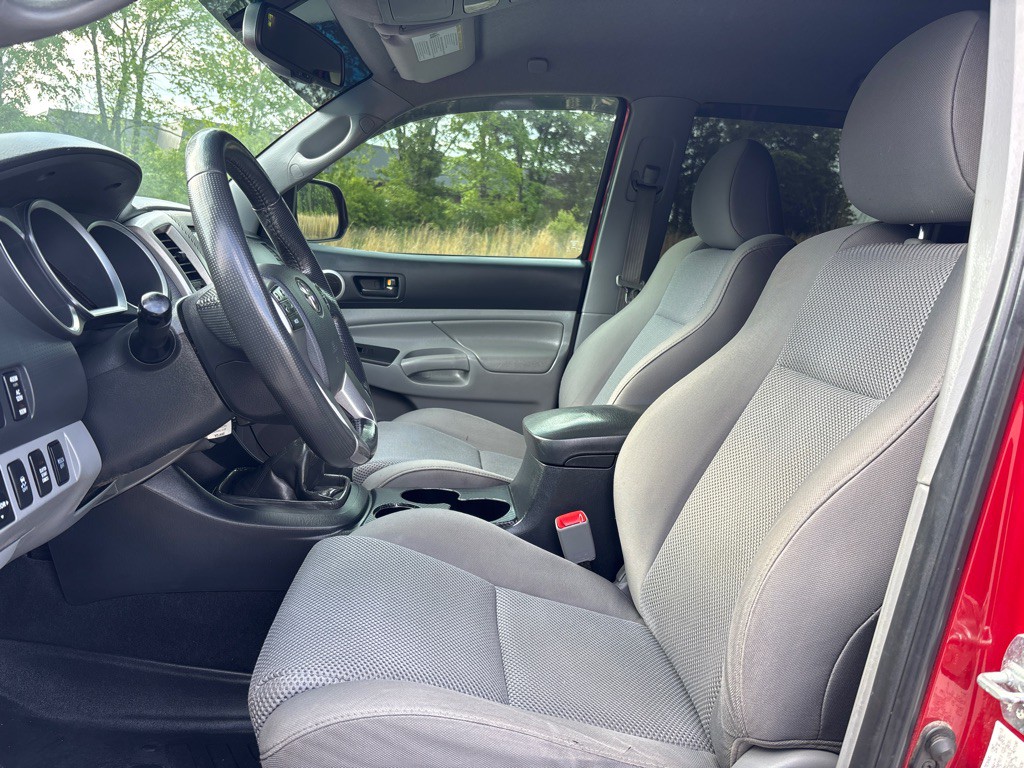 2013 Toyota Tacoma Image 12