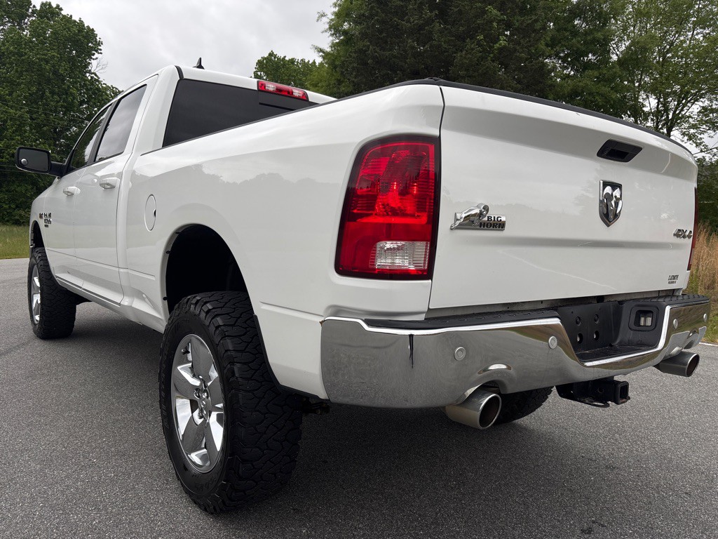 2019 RAM 1500 Image 3