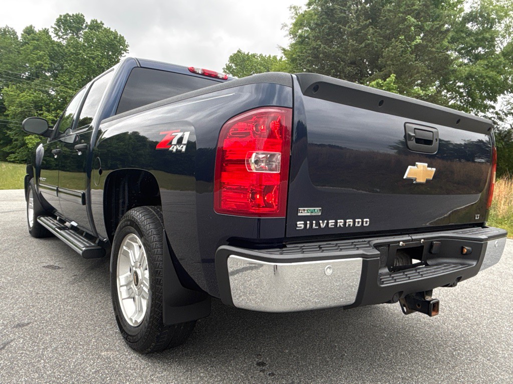 2010 Chevrolet Silverado 1500 Image 3