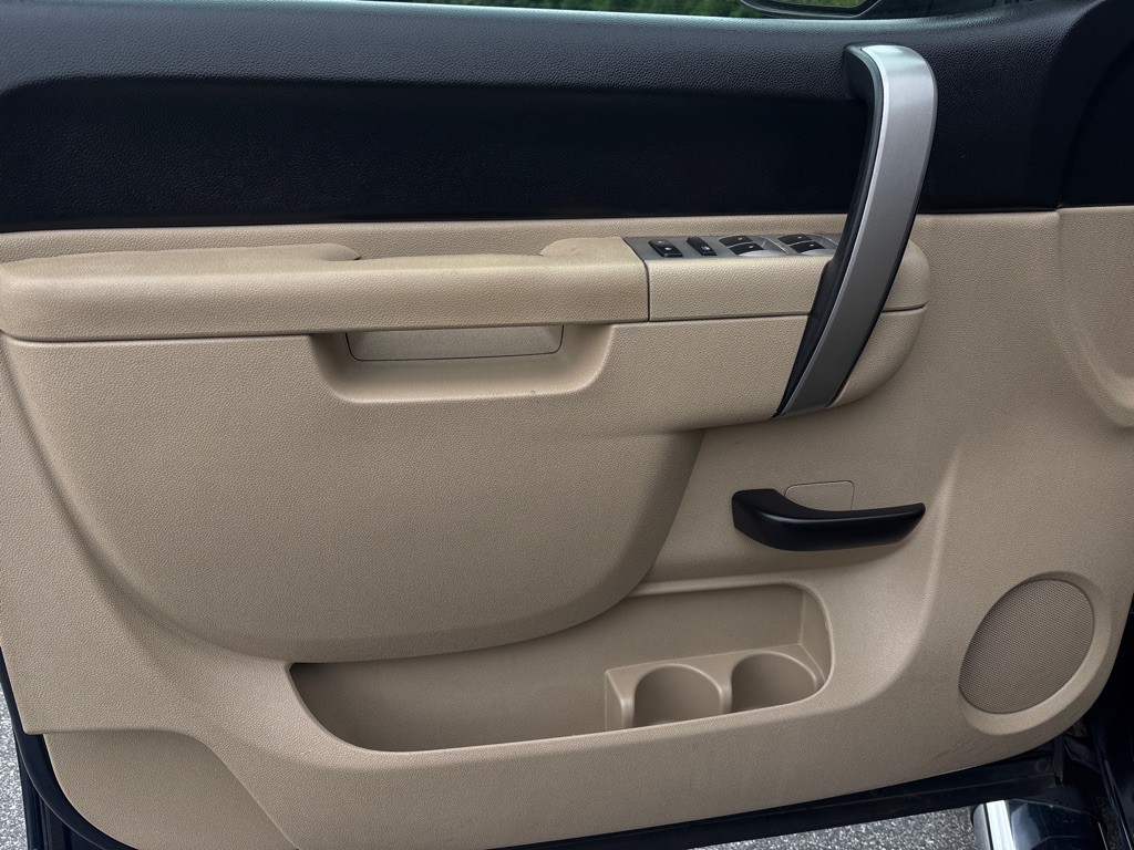 2010 Chevrolet Silverado 1500 Image 11