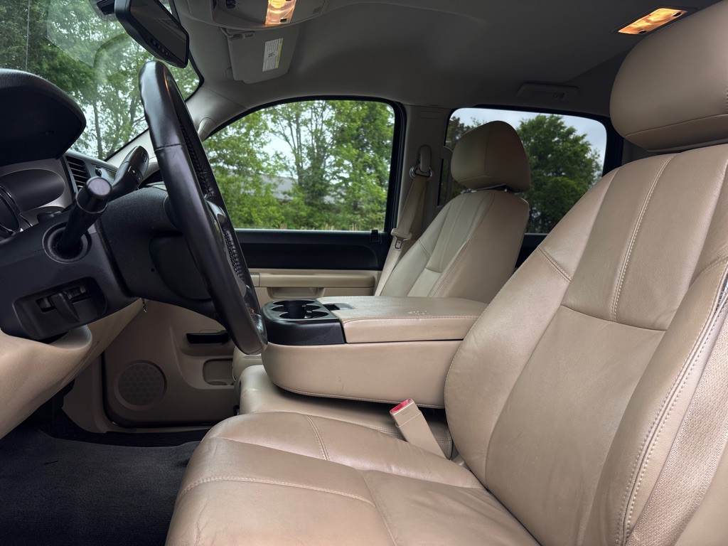 2010 Chevrolet Silverado 1500 Image 12