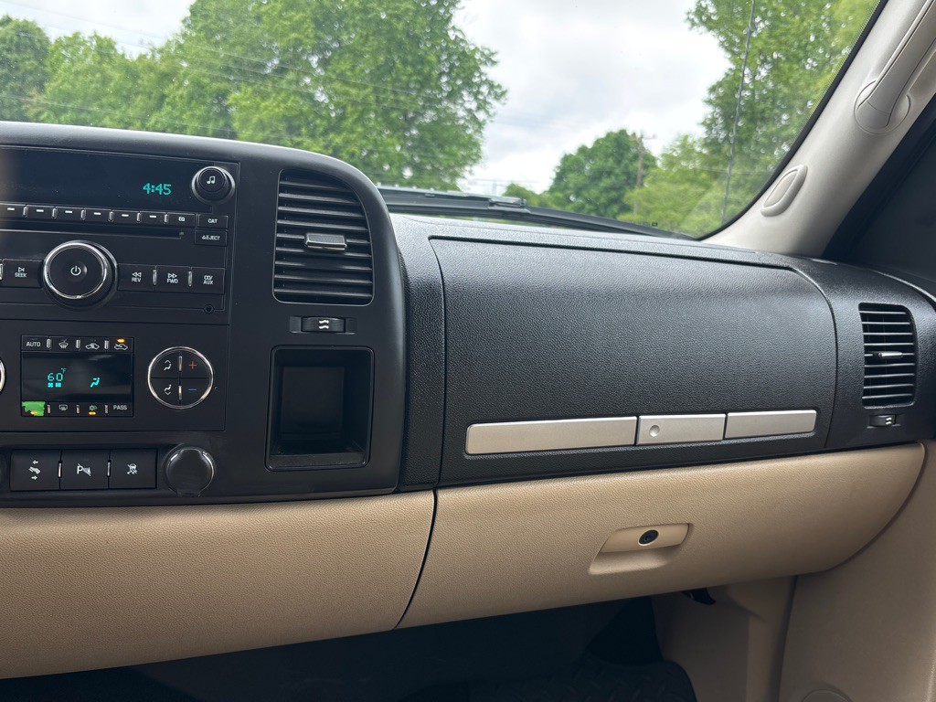 2010 Chevrolet Silverado 1500 Image 15