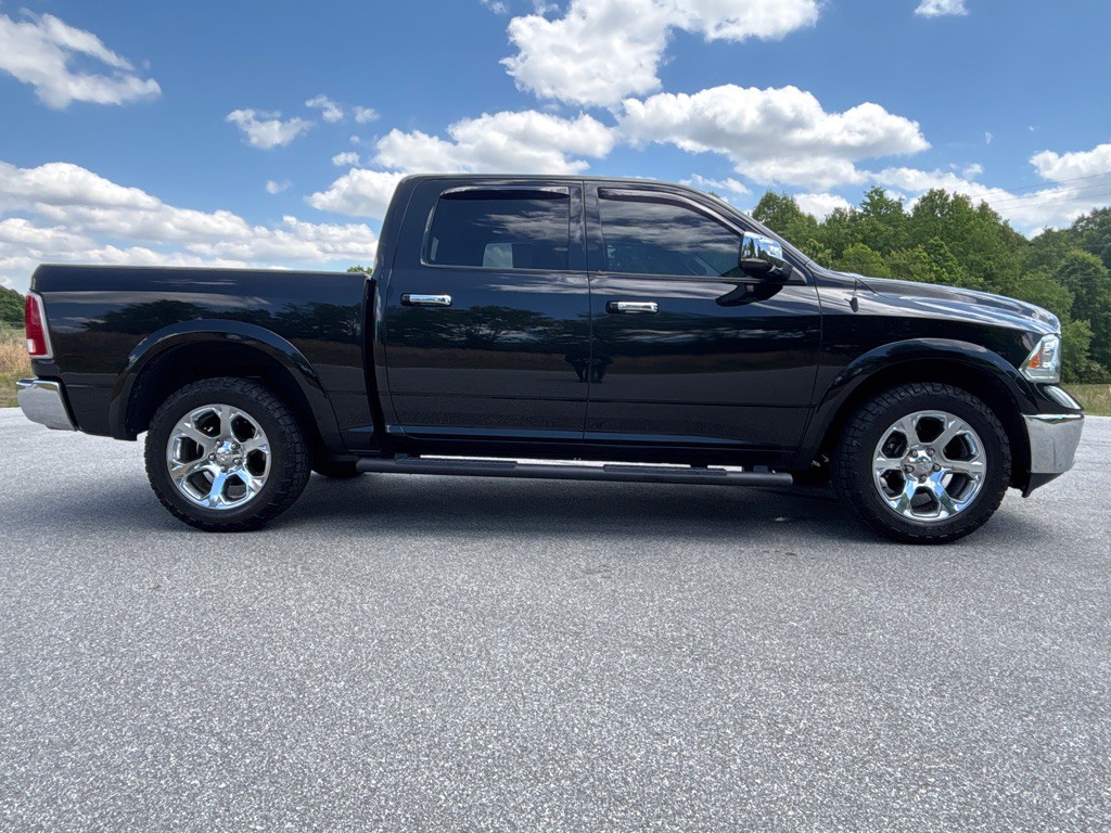 2017 RAM 1500 Image 6
