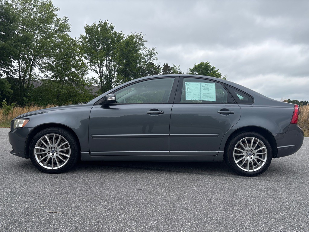 2009 Volvo S40 Image 2