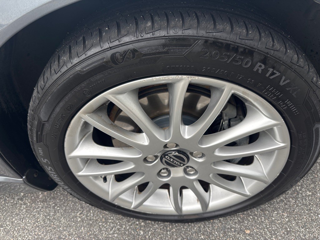 2009 Volvo S40 Image 9