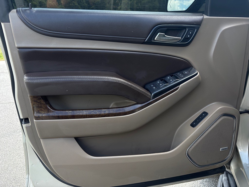 2015 Chevrolet Tahoe Image 11