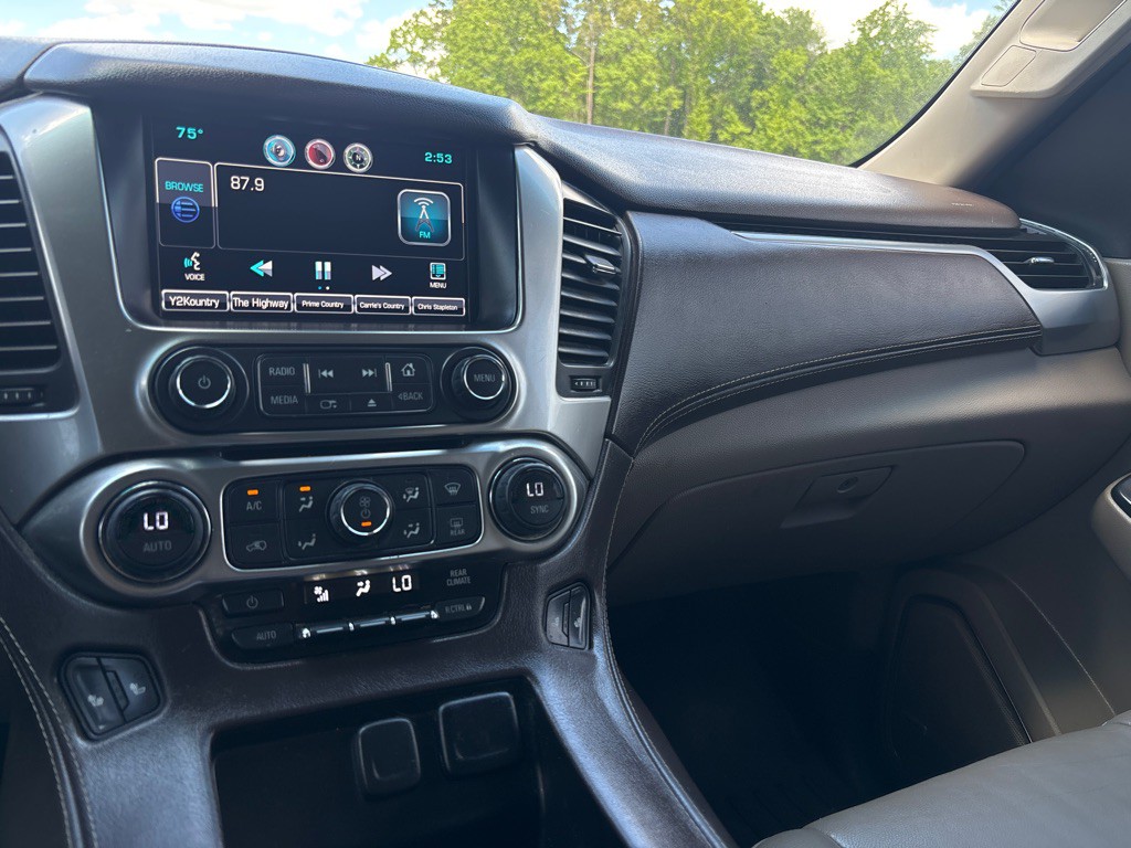 2015 Chevrolet Tahoe Image 16