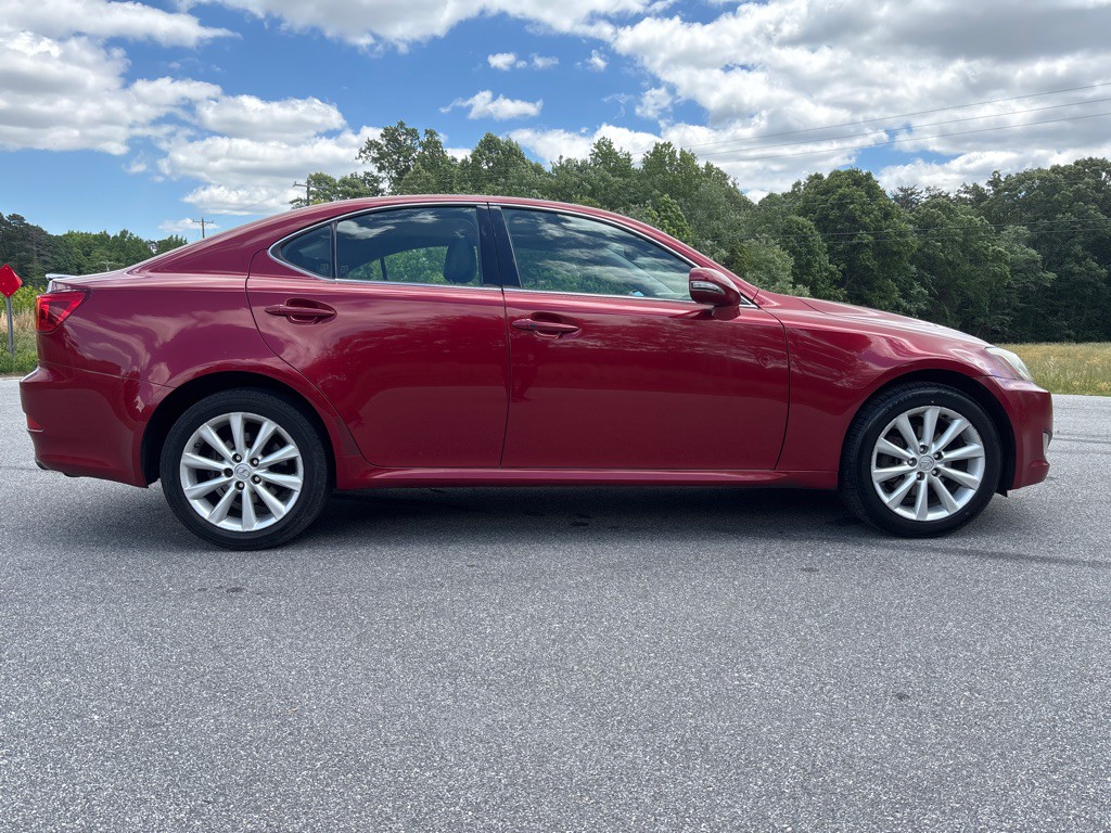 2010 Lexus IS Image 6