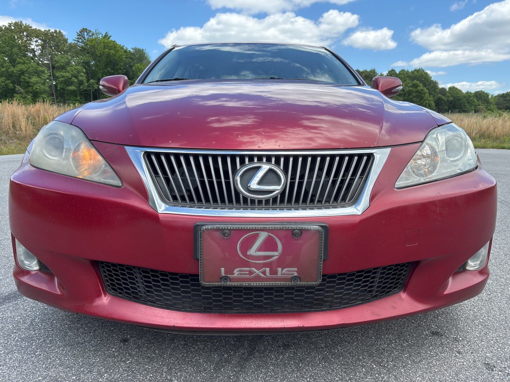 2010 Lexus IS Image 8