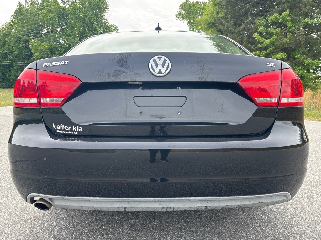 2012 Volkswagen Passat Image 4