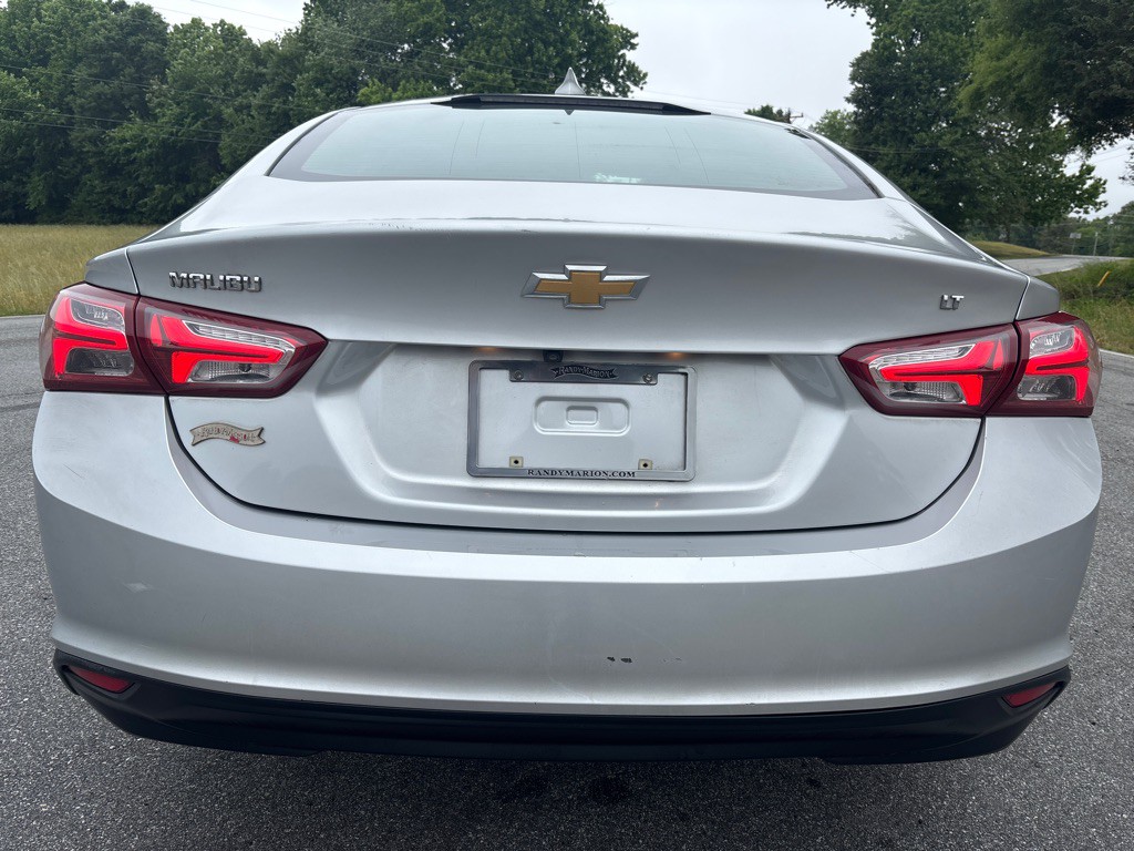 2020 Chevrolet Malibu Image 4