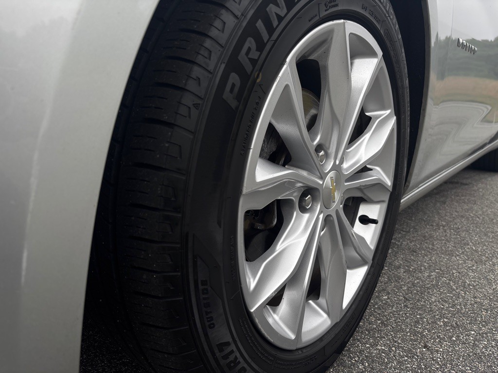 2020 Chevrolet Malibu Image 9