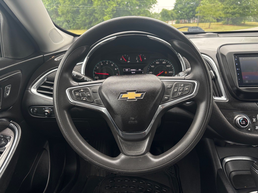 2020 Chevrolet Malibu Image 13