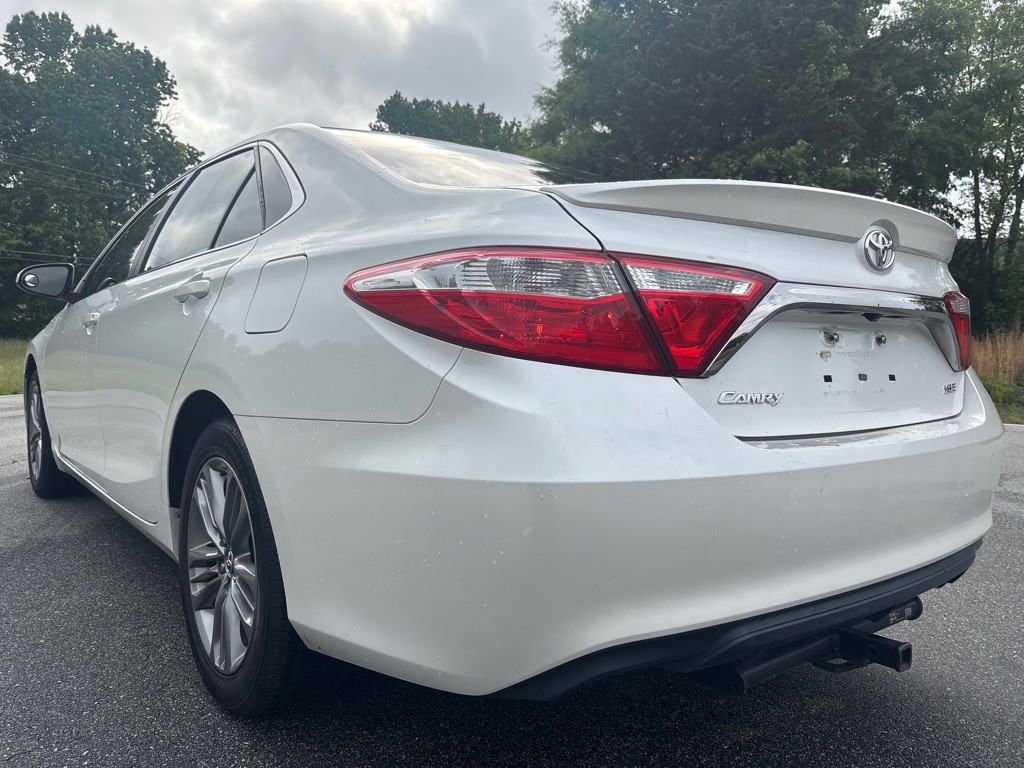 2015 Toyota Camry Image 3