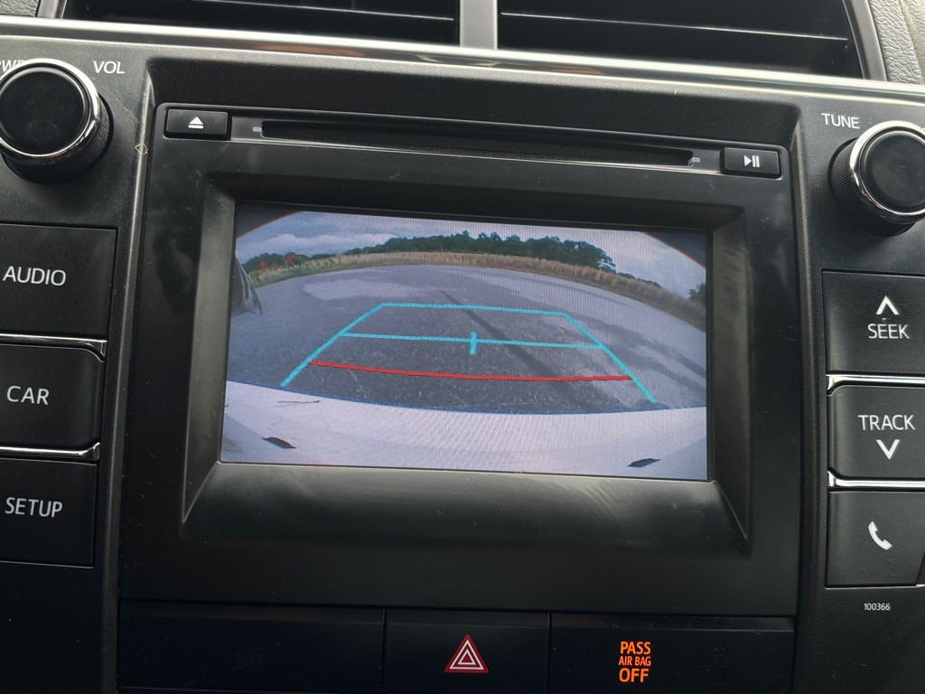 2015 Toyota Camry Image 15