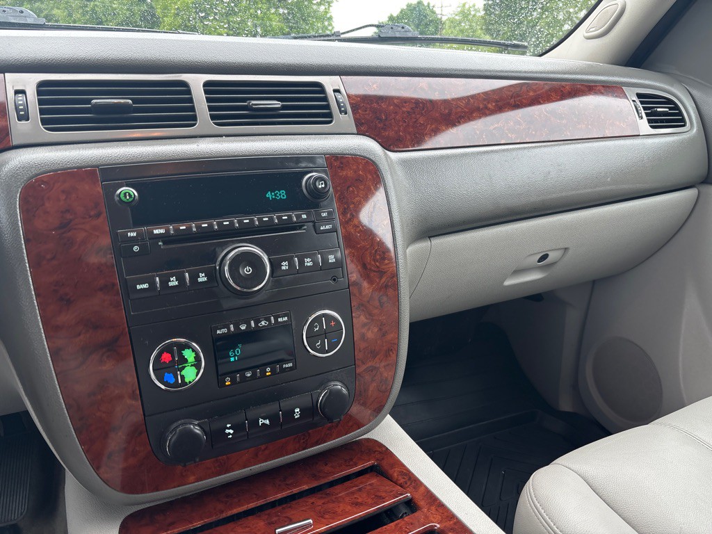 2014 Chevrolet Tahoe Image 15