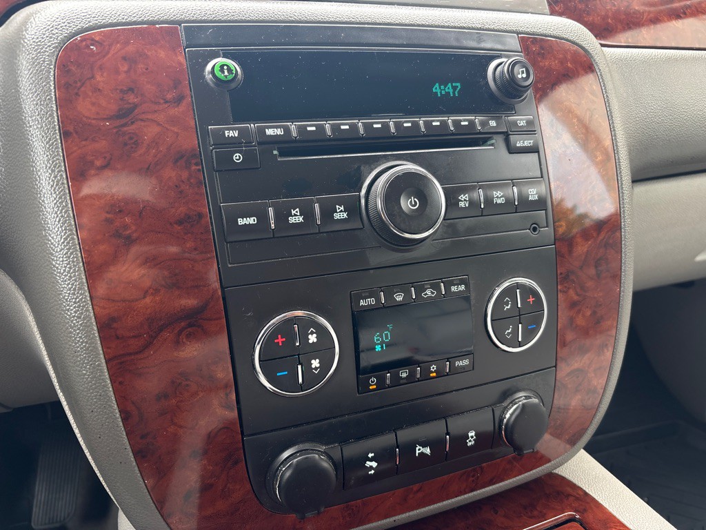 2014 Chevrolet Tahoe Image 18