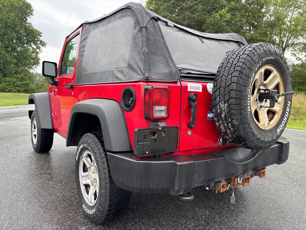2011 Jeep Wrangler Image 3