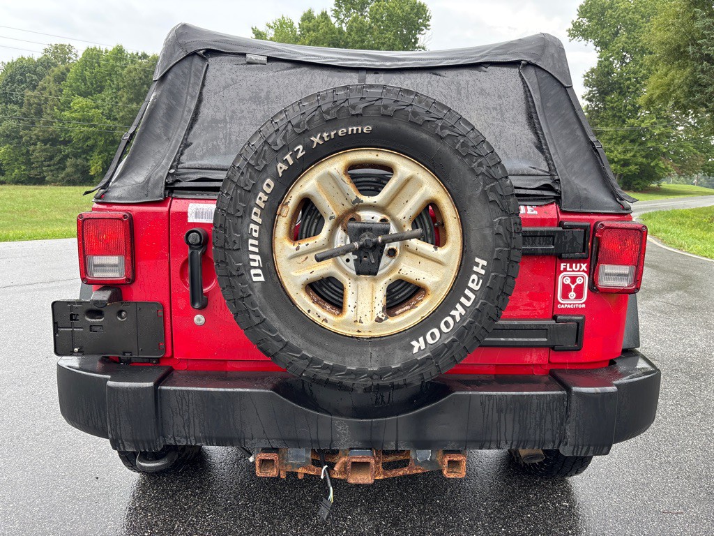 2011 Jeep Wrangler Image 4