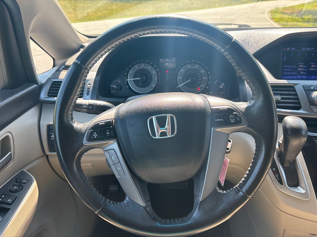 2011 Honda Odyssey Image 11
