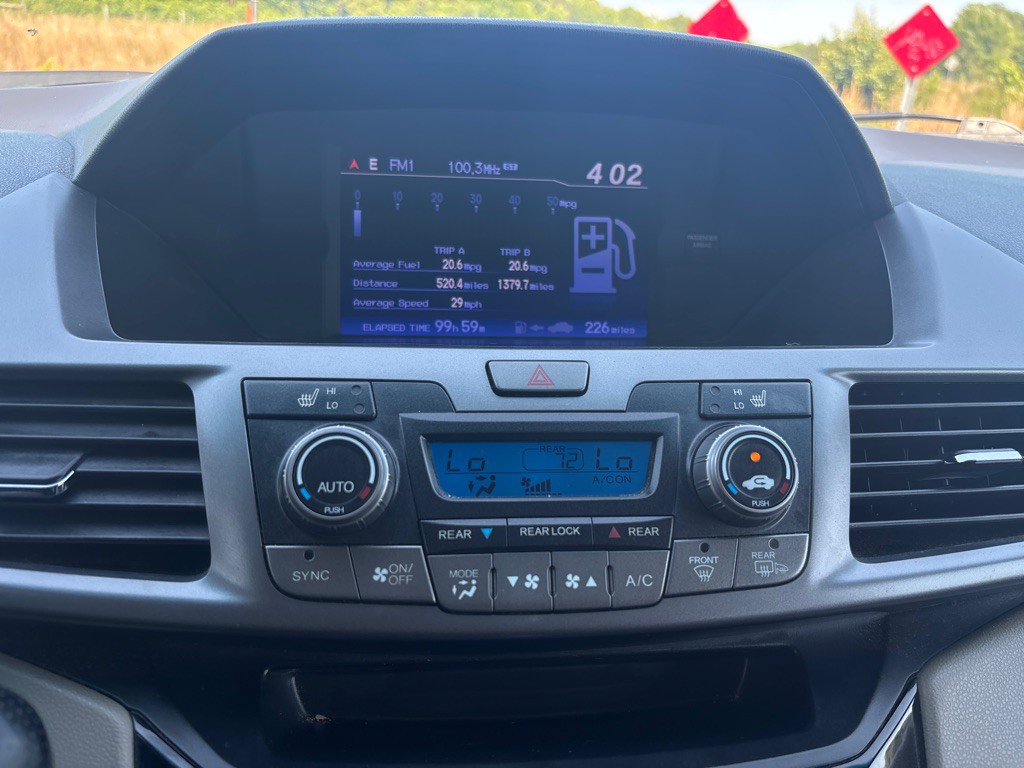 2011 Honda Odyssey Image 13