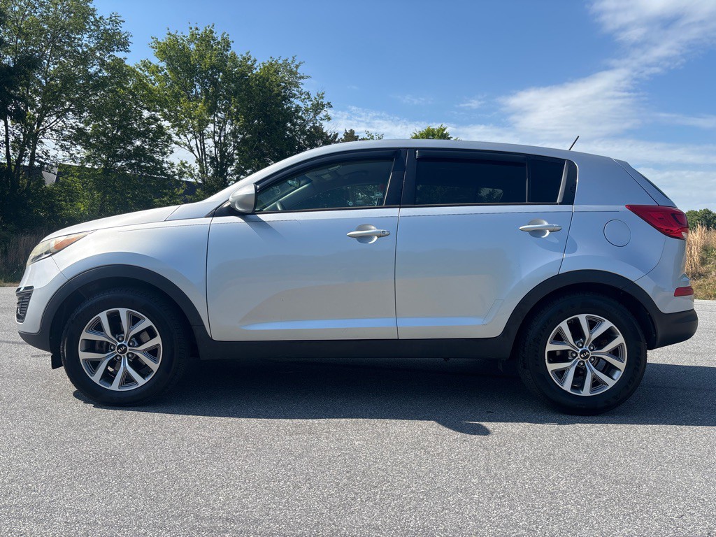 2016 Kia Sportage Image 2