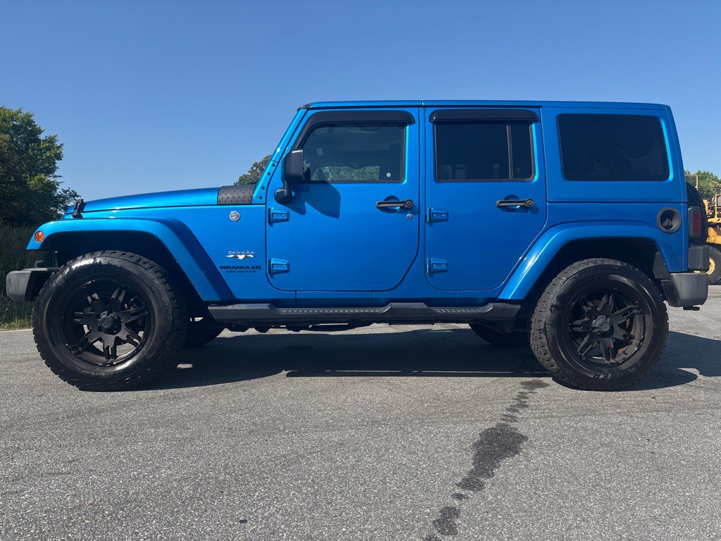 2016 Jeep Wrangler Unlimited Image 2