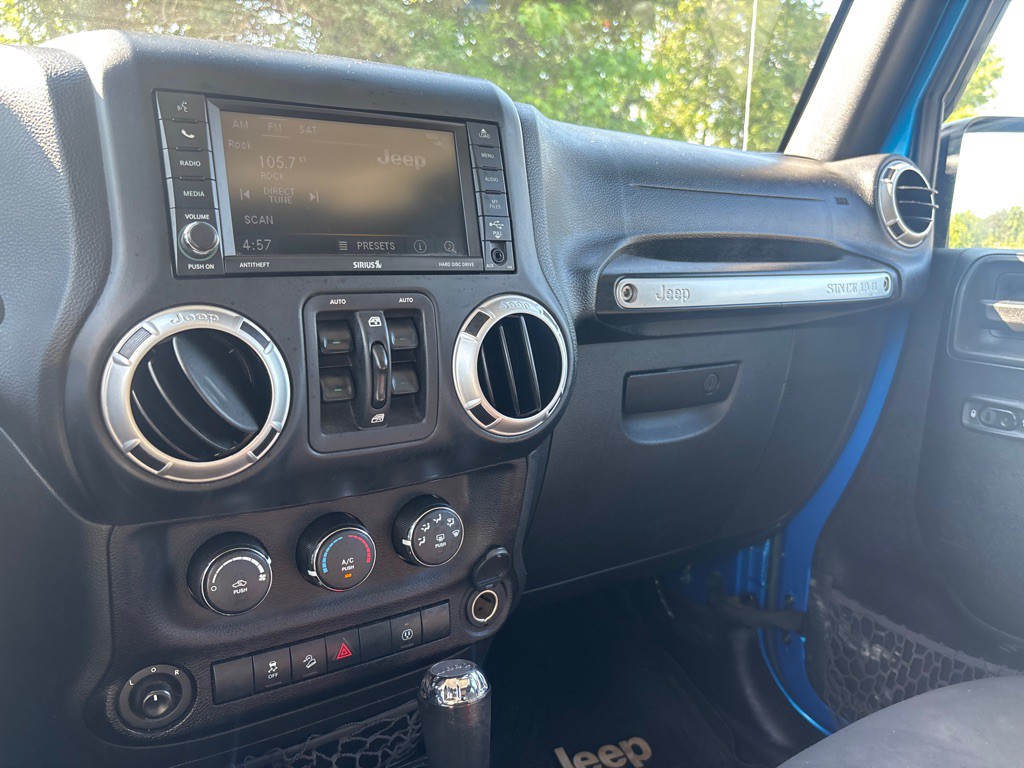 2016 Jeep Wrangler Unlimited Image 15
