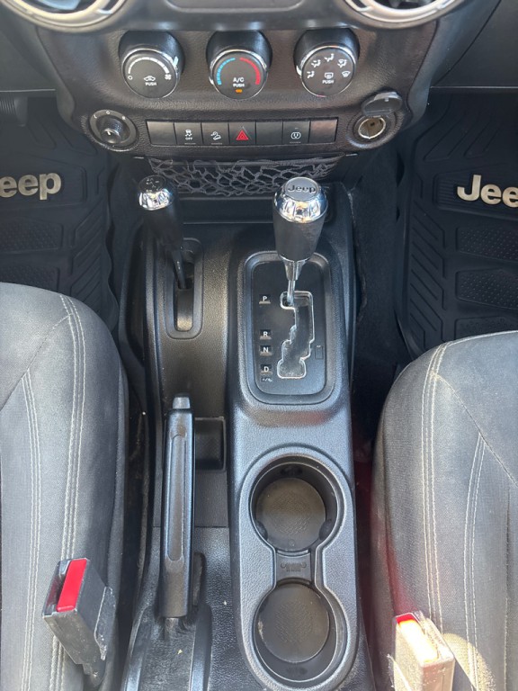 2016 Jeep Wrangler Unlimited Image 17