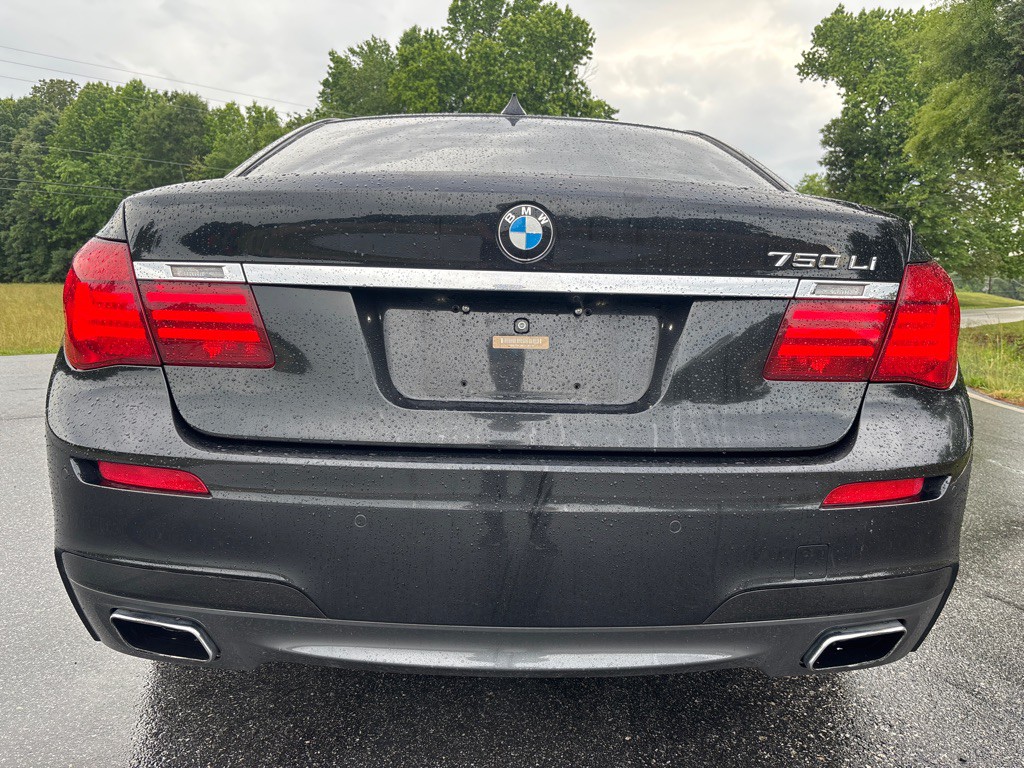 2014 BMW 7 Series Image 4