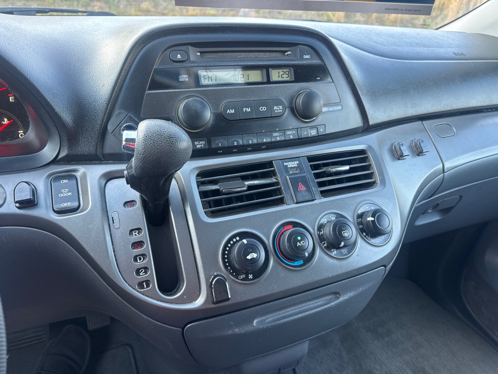 2007 Honda Odyssey Image 16