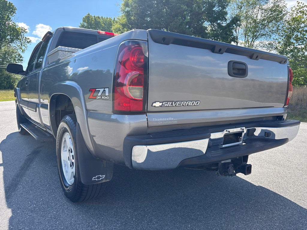 2006 Chevrolet Silverado 1500 Image 3