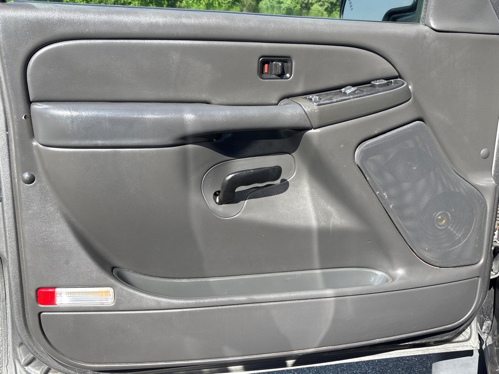 2006 Chevrolet Silverado 1500 Image 11