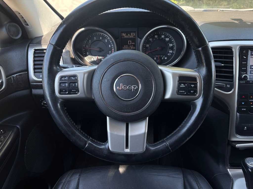 2011 Jeep Grand Cherokee Image 14