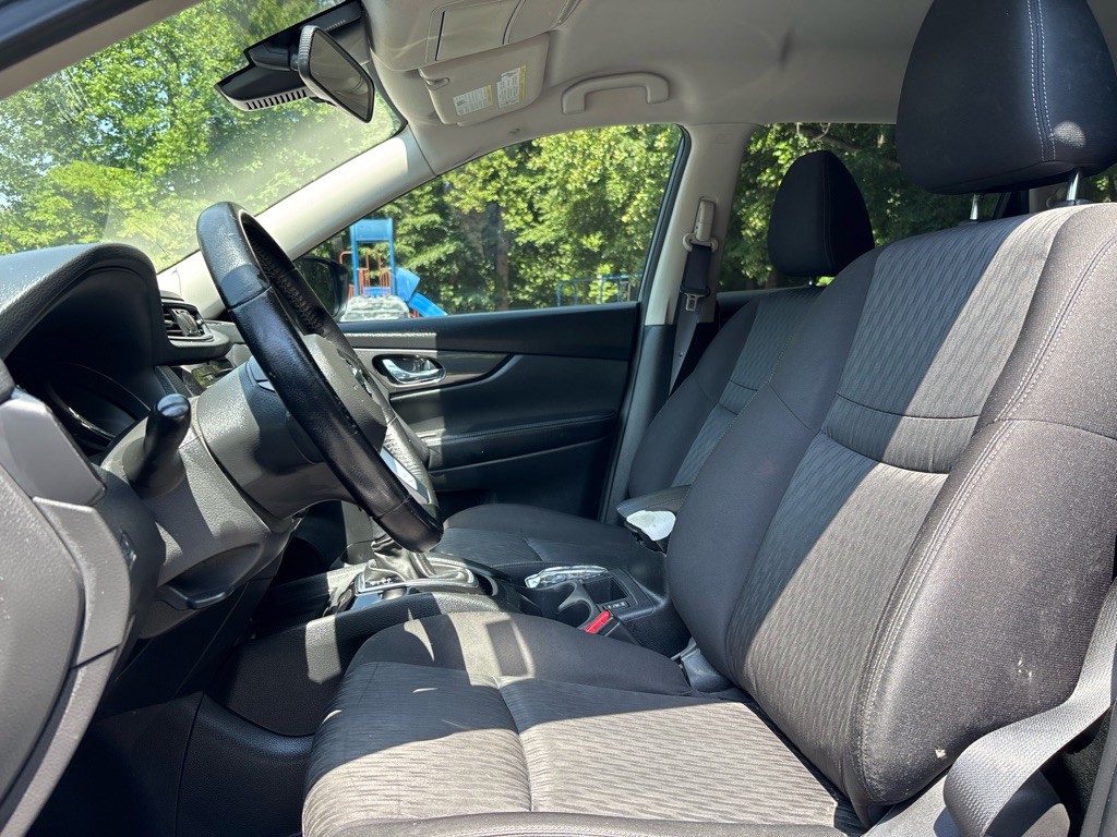 2020 Nissan Rogue Image 12