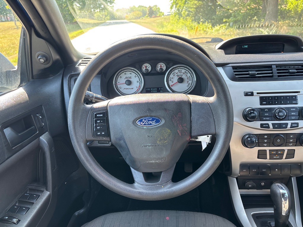 2011 Ford Focus Image 12