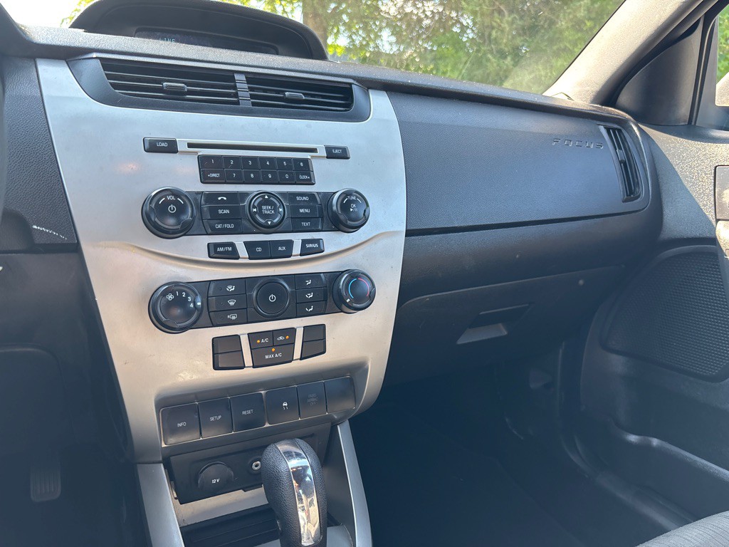 2011 Ford Focus Image 13