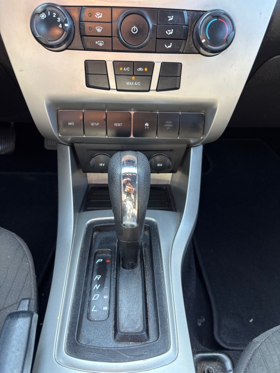 2011 Ford Focus Image 14