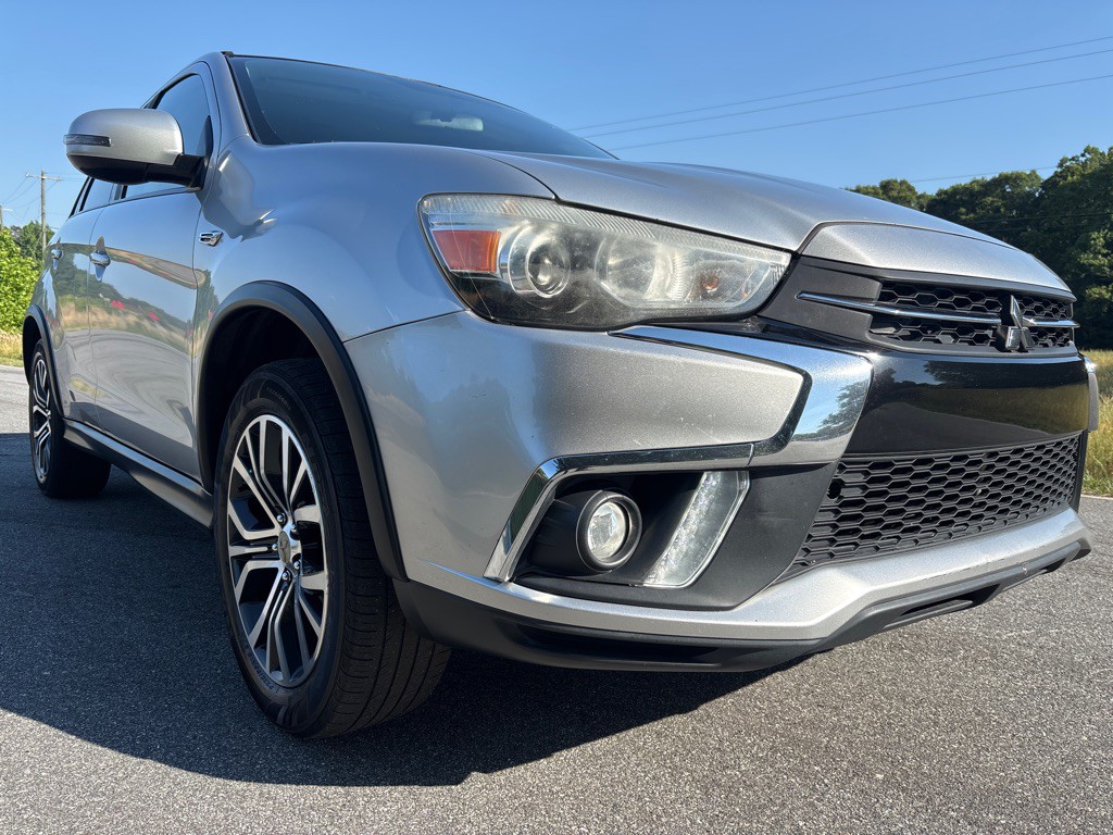 2018 Mitsubishi Outlander Image 7