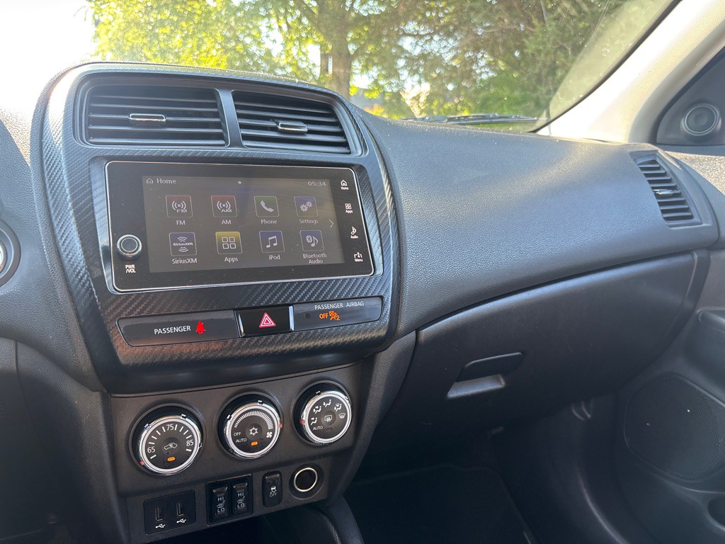2018 Mitsubishi Outlander Image 15