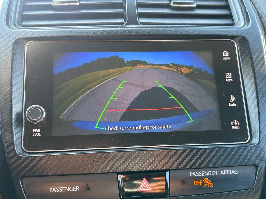 2018 Mitsubishi Outlander Image 18
