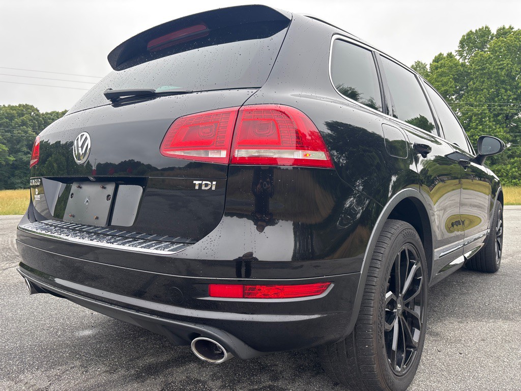 2014 Volkswagen Touareg Image 5