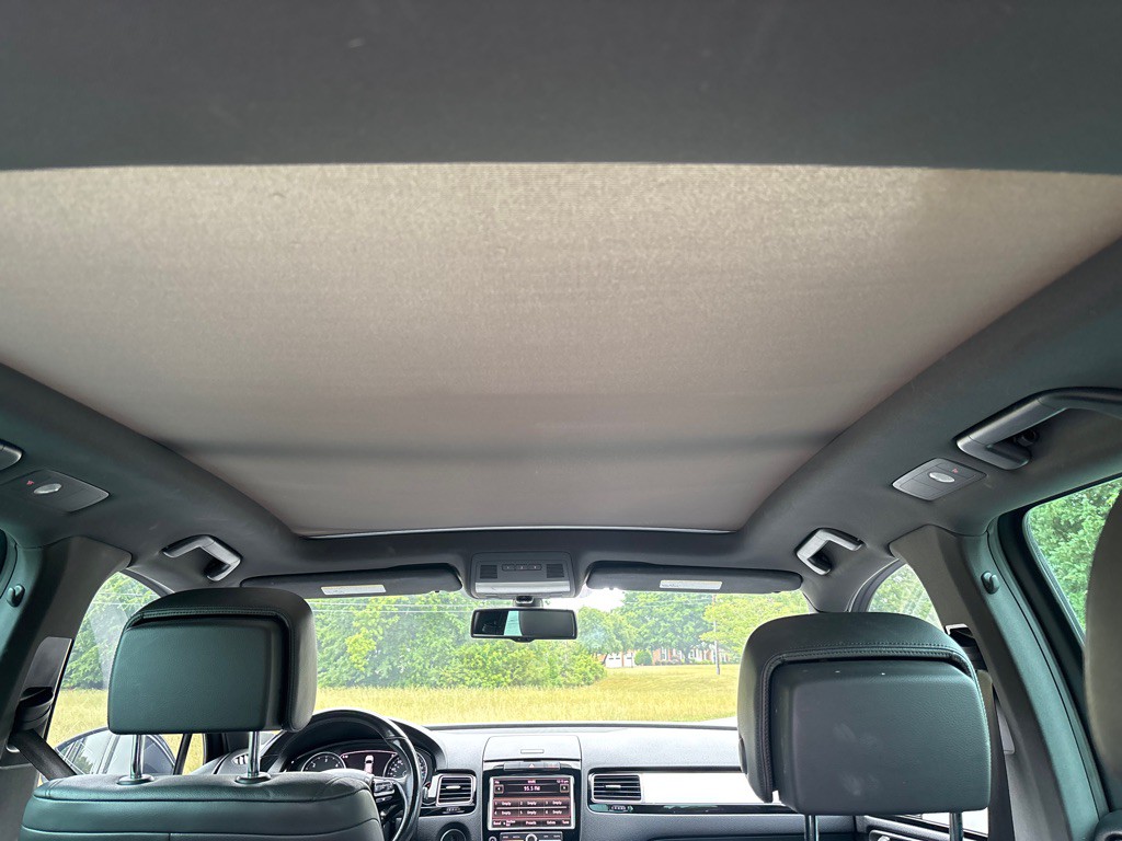 2014 Volkswagen Touareg Image 18