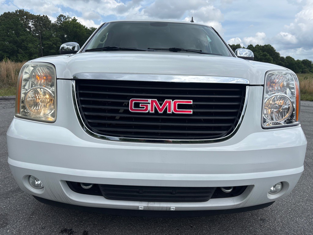 2013 GMC Yukon Image 8