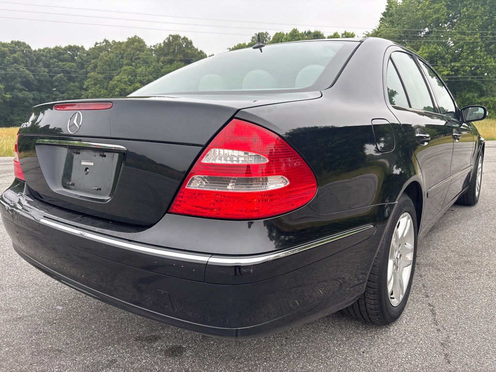 2003 Mercedes-Benz E-Class Image 5