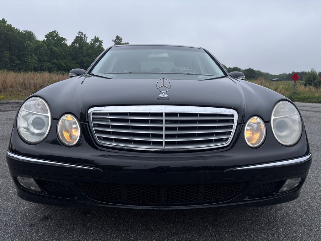 2003 Mercedes-Benz E-Class Image 8